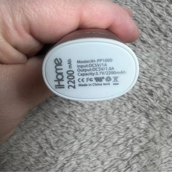 iHome IH-P1000 pink 2.0 2200mAh Power bank - Picture 2 of 2